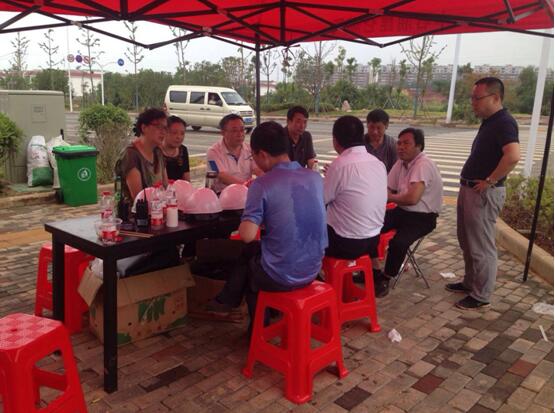 “兄弟”携手，协助中石油昆仑燃气咸宁分公司 进行燃气管道抢修工作