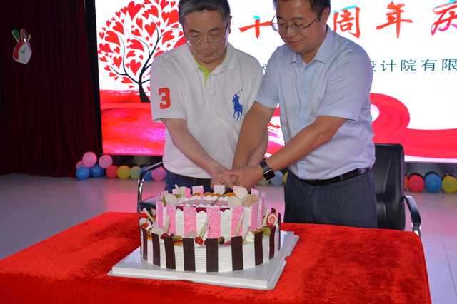 武燃设计院携手武科大“种太阳”，长期合作行公益
