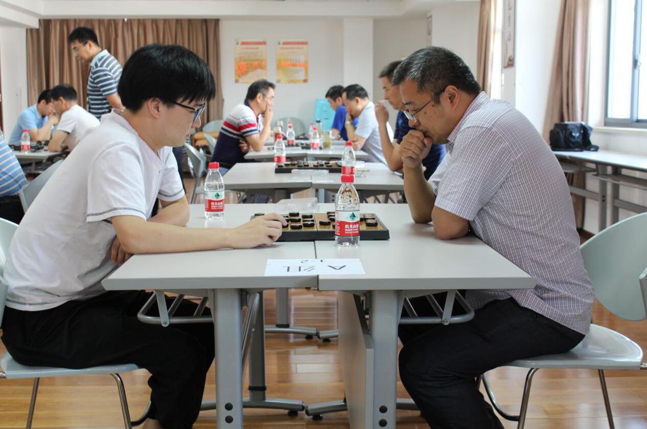 武燃设计院举行“庆国庆 迎军运”职工象棋比赛
