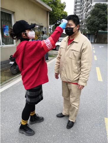 巾帼不让须眉 迎难而上 落落大方——致敬武燃院最美巾帼逆行者