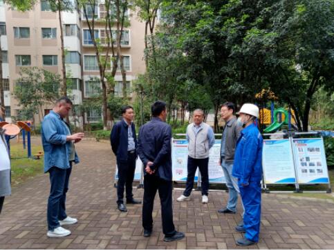 心系民生｜东西湖区卢区长一行调研指导东西湖区燃气管道老化更新改造项目